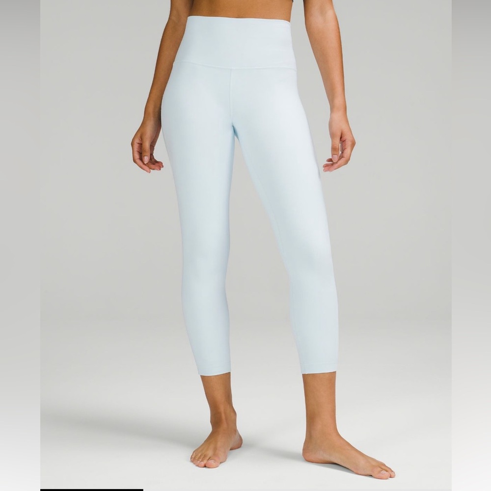Lululemon Align leggings Size 0. Sold out color.